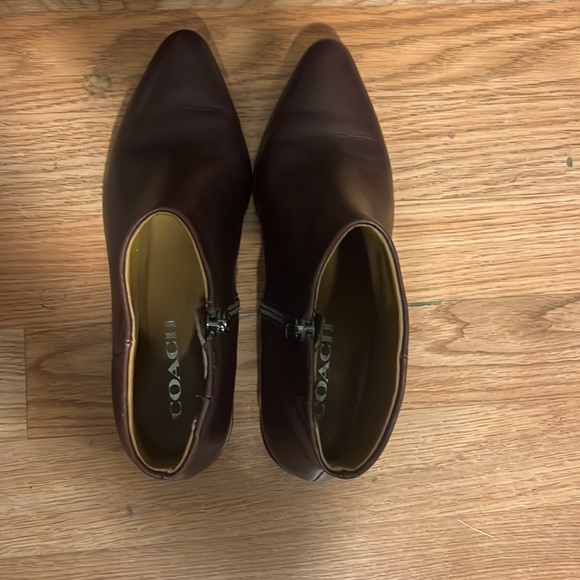 Coach Montana size 6.5 Oxbloox- great to like new condition - Picture 5 of 6